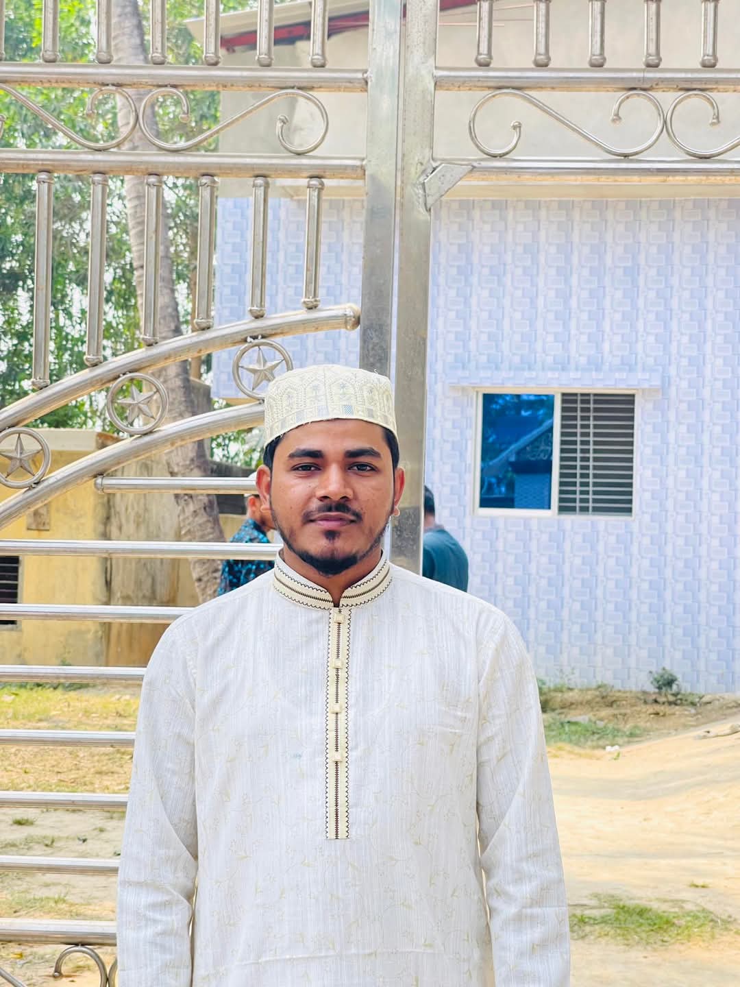 মোঃ আনোয়ার হোসেন 